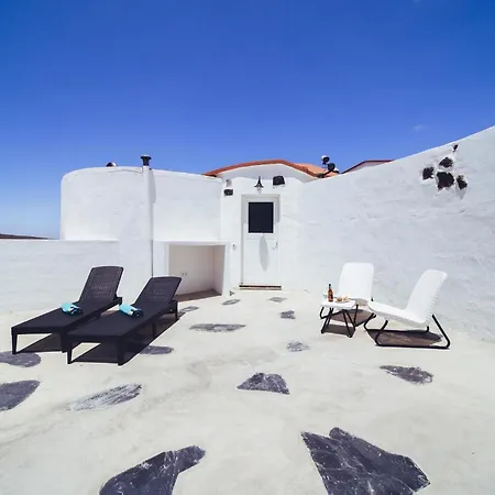 Gorgeous Home In San Bartolome Lanzarot * Mozaga